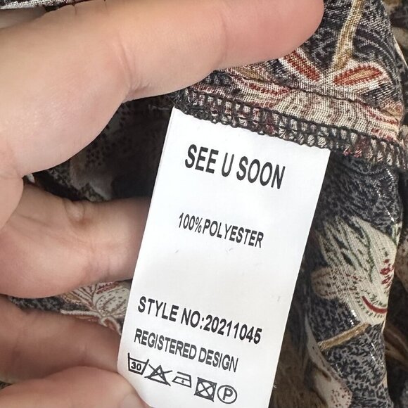 NWT See U Soon Floral Button Up Blouse - Size: Small - Picture 5 of 6